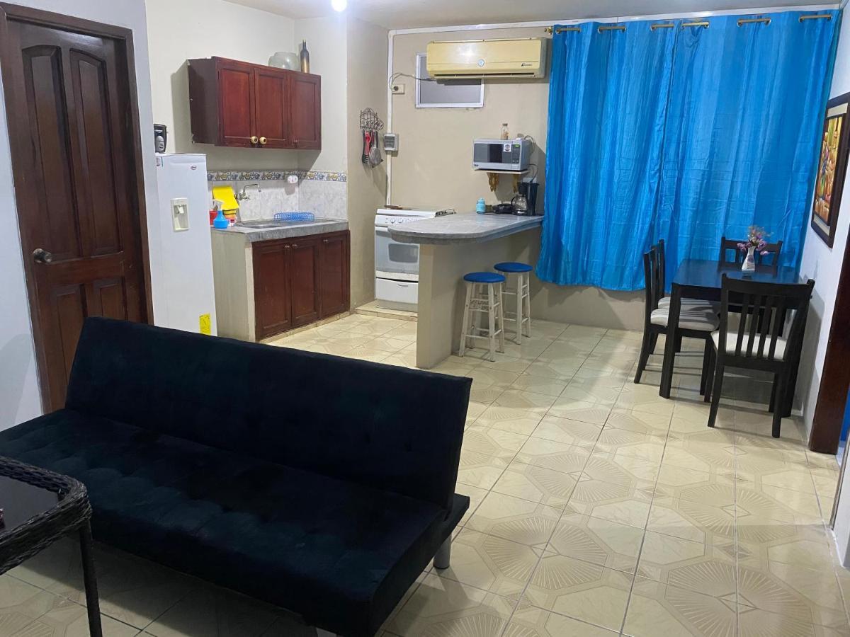 Playa Suites, Cerca Del Malecon Manta Buitenkant foto