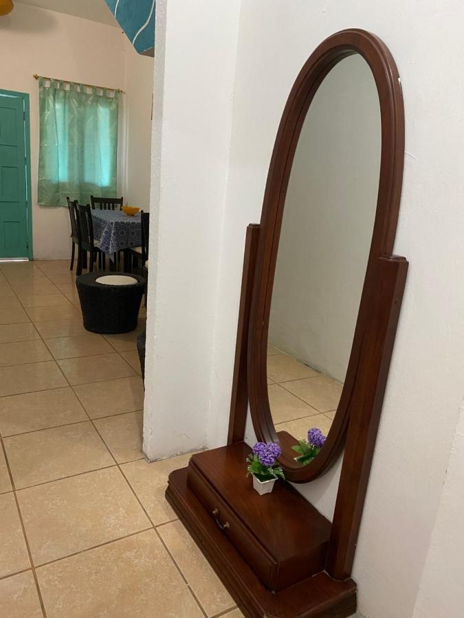 Playa Suites, Cerca Del Malecon Manta Buitenkant foto