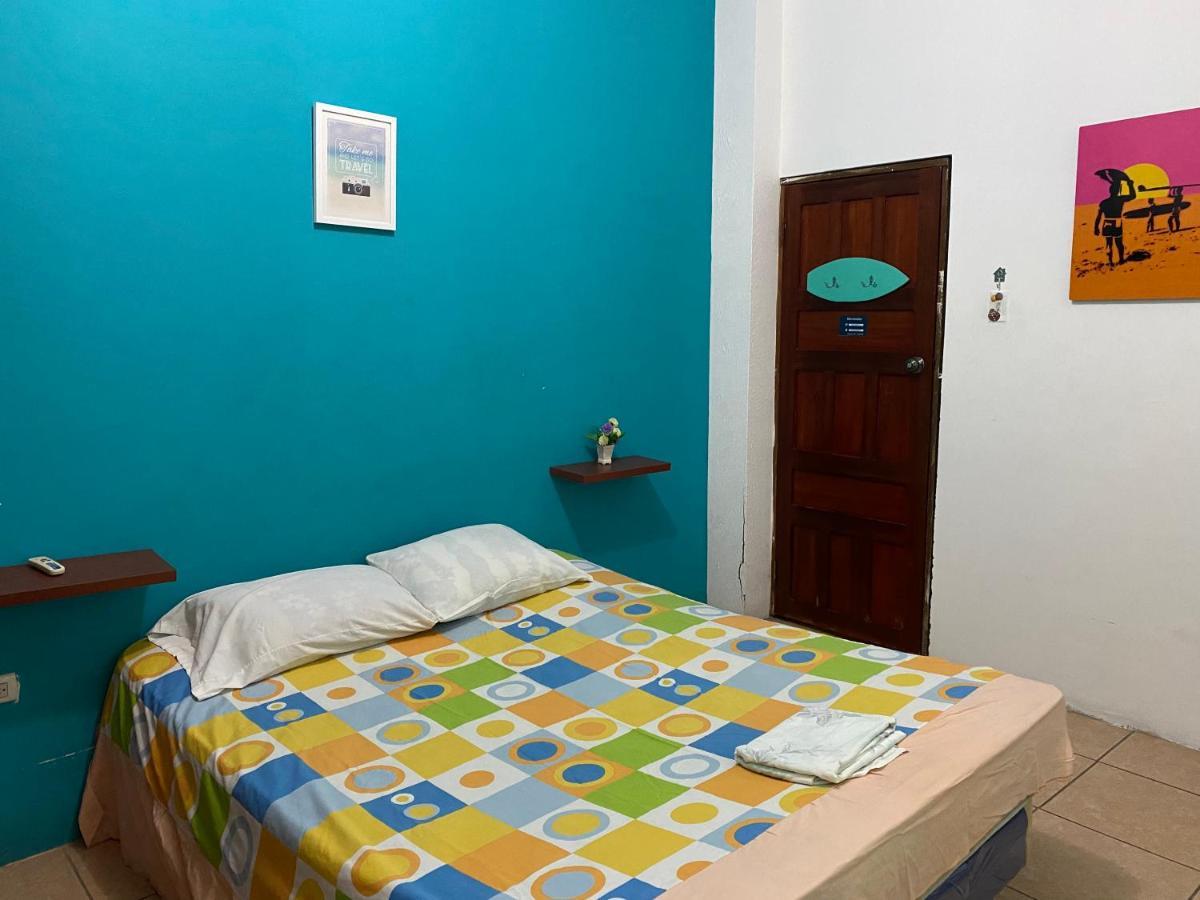 Playa Suites, Cerca Del Malecon Manta Buitenkant foto
